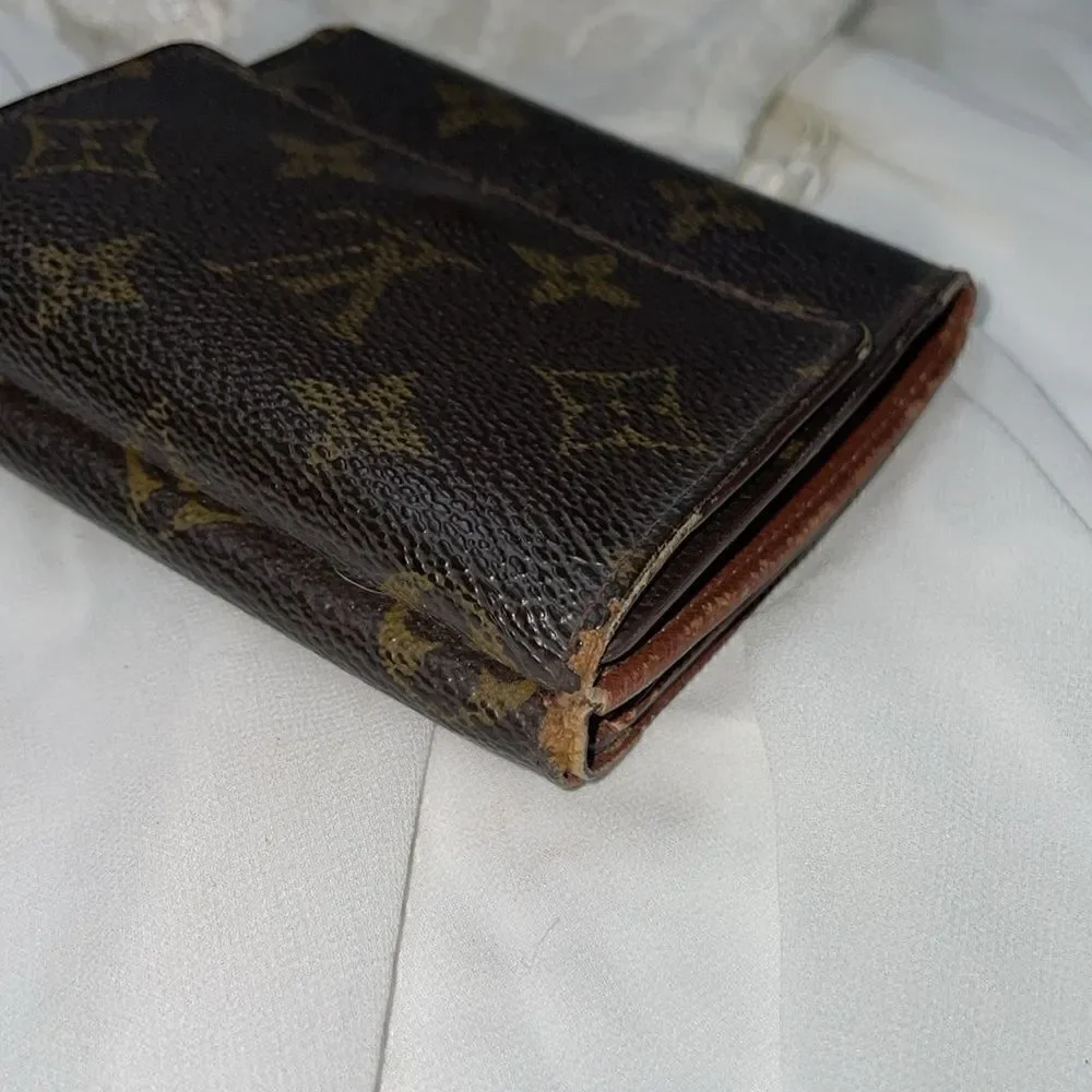 Authentic Louis Vuitton Monogram Porte Monnaie Billets Compact Wallet